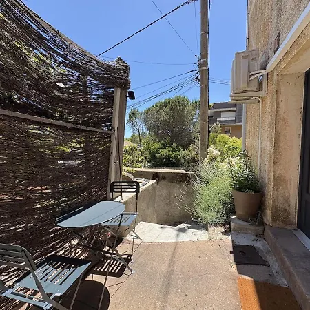 Renove Sur La Roche, Terrasse, Proche Plages, Parking Public A Proximite Apartmán Saint-Raphaël